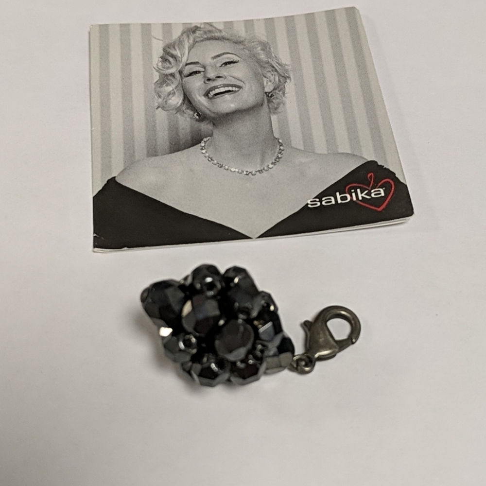 Retired Sabika Vintage Pendant